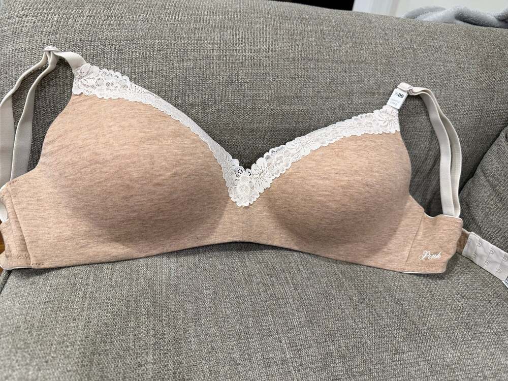 Victoria's Secret PINK Lightly Lined Wireless Bra with Lace Trim, Size 36DD